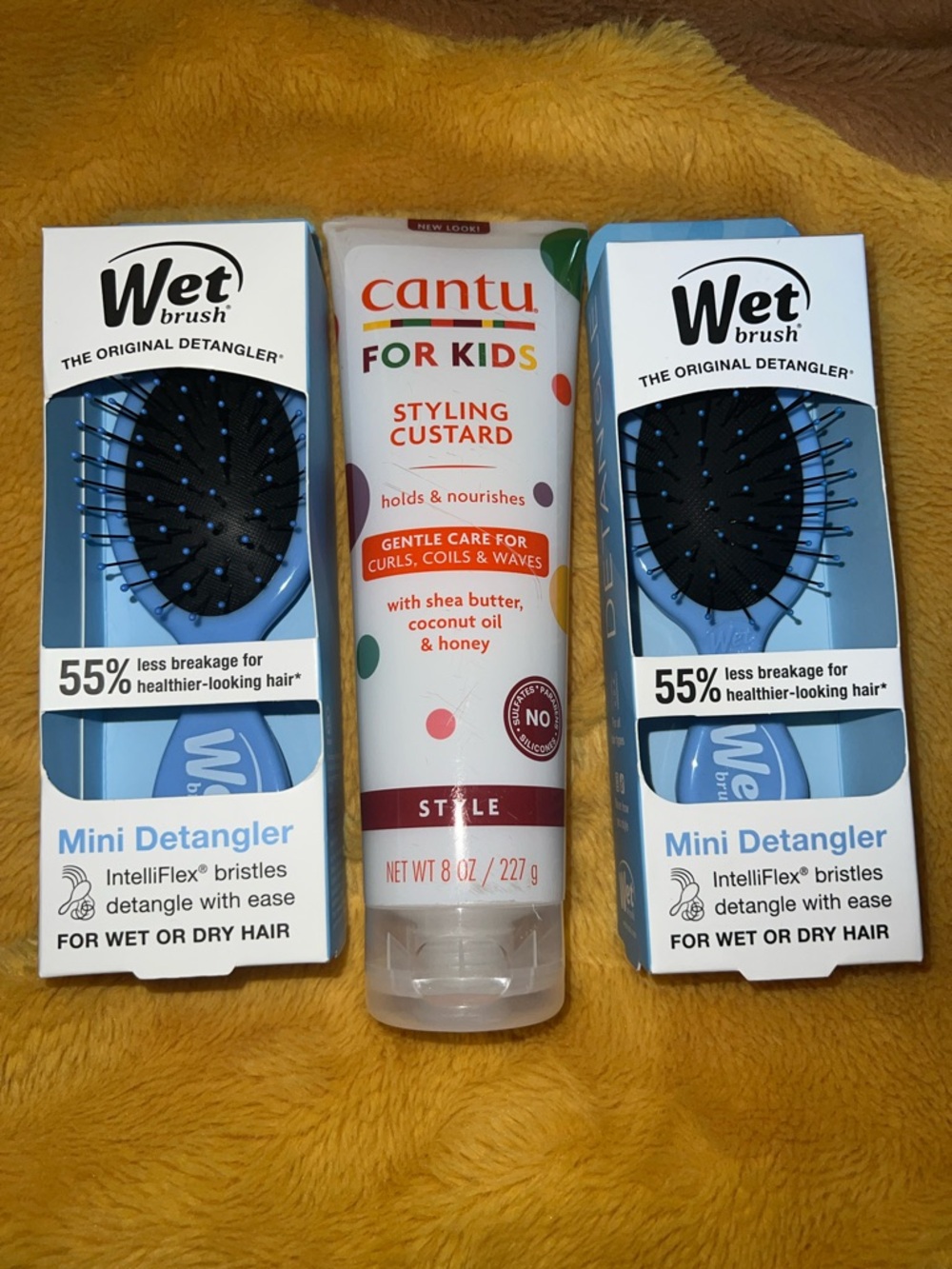 Cantu Styling Custard + 2 mini Wet Brushes
